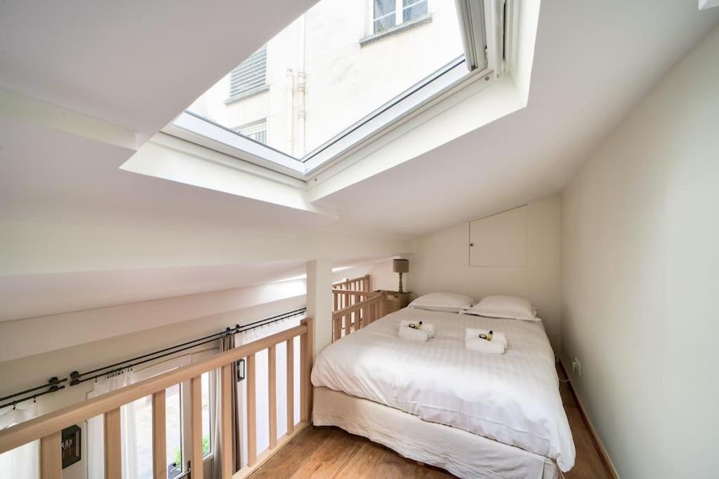 Superbe Maisonnette Neuve Au Coeur De Paris Exterior photo