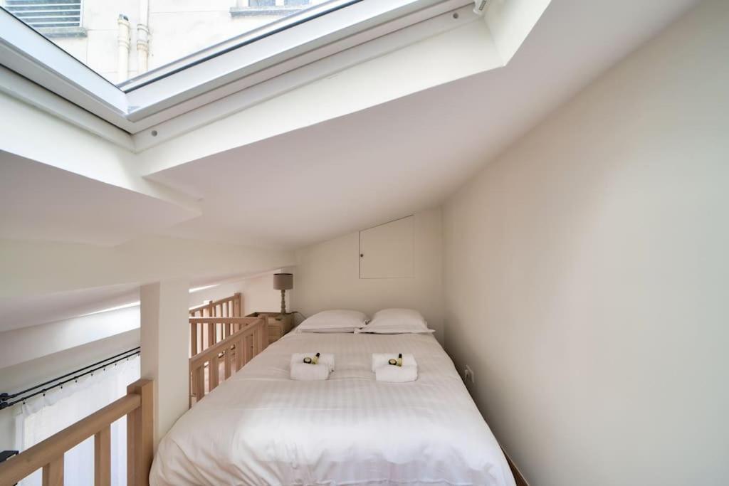 Superbe Maisonnette Neuve Au Coeur De Paris Exterior photo